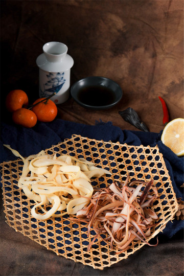 smoked dried seasoned squid products