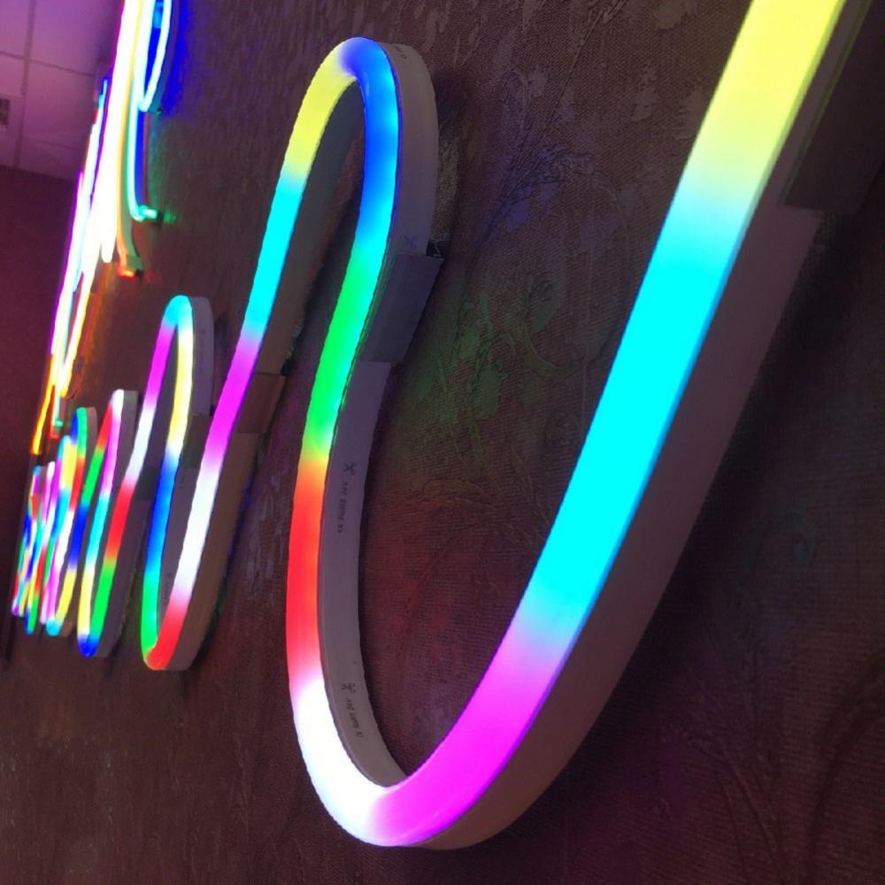 ဒစ္စဂီတကလပ်အလှဆင် RGB ပြောင်းလွယ်ပြင်လွယ် LED Neon Light