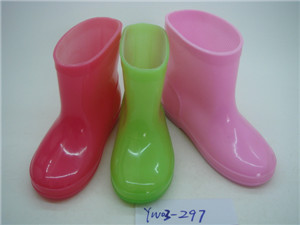 Colorful PVC Rain Shoes