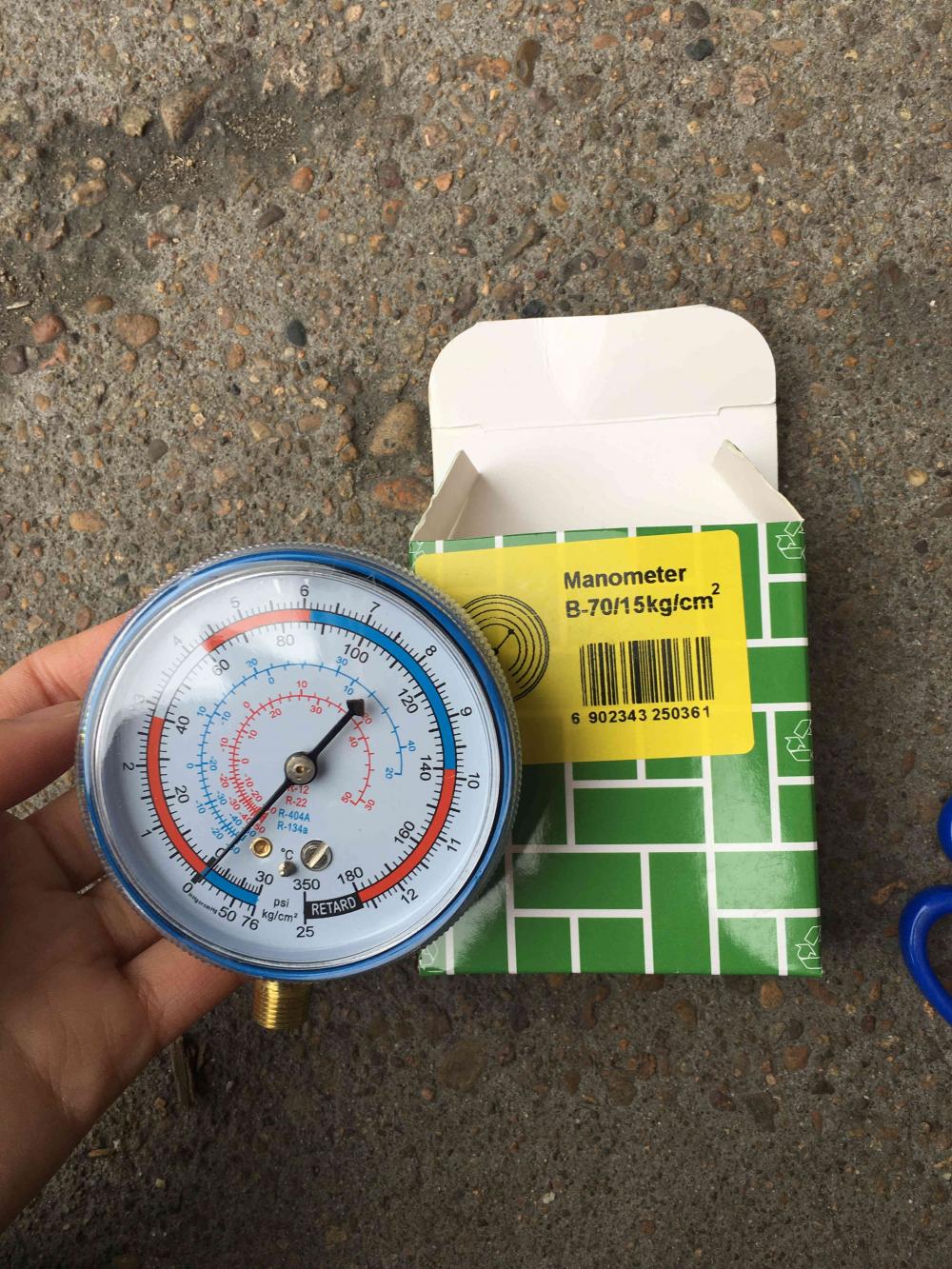 Refrigerant high low pressure gauge with iron case