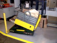 Hydralic container tilters fixed