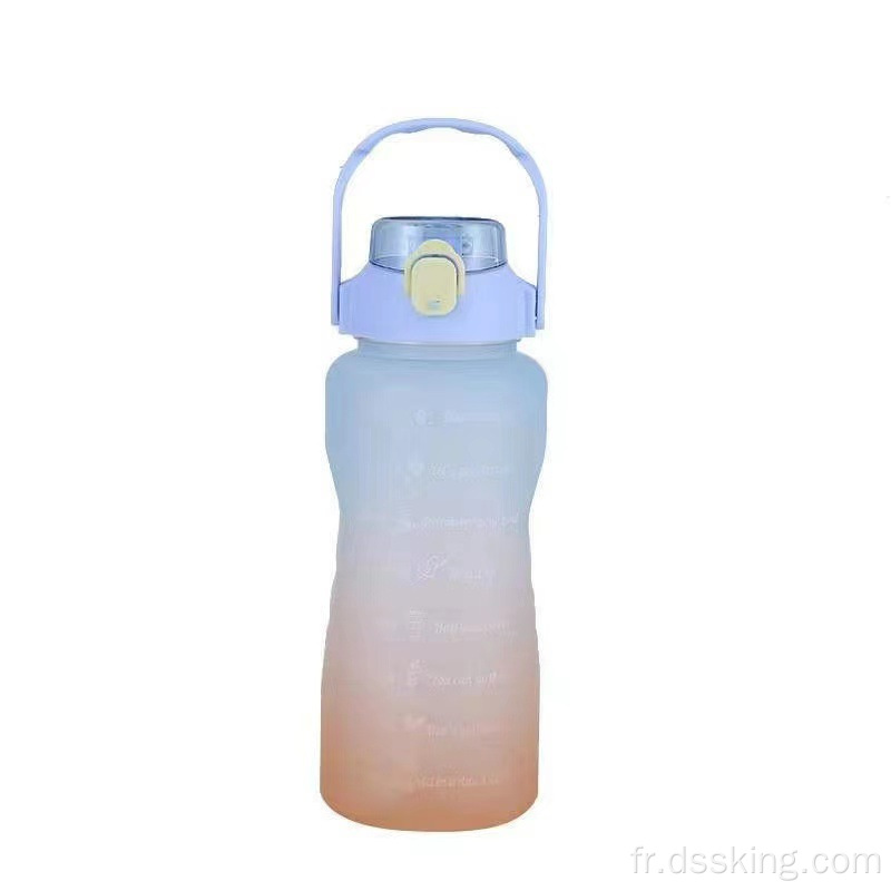 Bouteille d&#39;eau en plastique givrée de 2000 ml avec un changement de bouteille portable à changement progressif Sports de gym