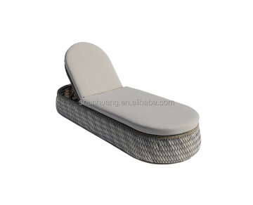 Outdoor Waterproof Rattan Sun Lounger for Poolside and Patio