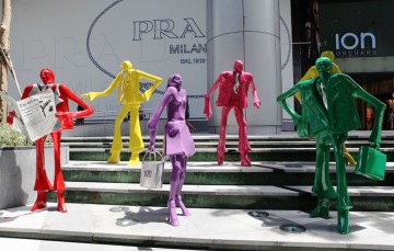 shopping mall sculpture,square sculpture