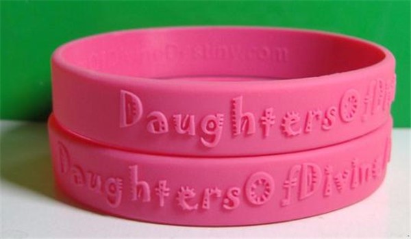 Custom 12mm solid color embossed Silicone Wristbands