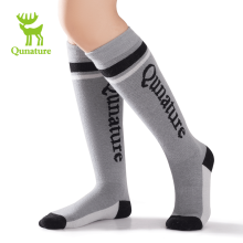Qunature Winter Ski Socks for Kids - Warm Thermal Snowboard & Skating Ski Socks with Letter Pattern