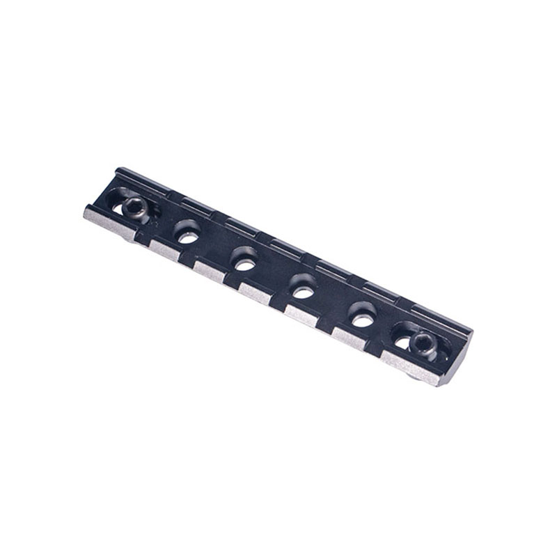 4.5 Inch M4/M-16/AR-15 Handguard Picatinny Rail