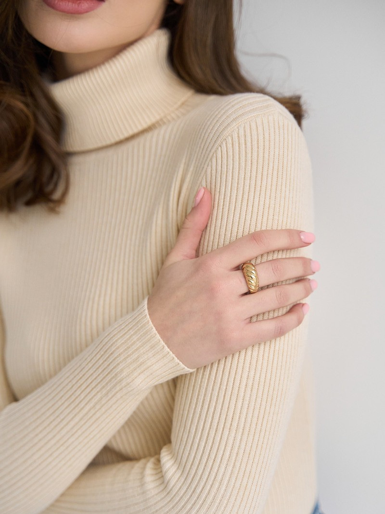 Вязаный женский свитер с высокой водолазкой и пуловером High Turtleneck Knitted Women Sweater Pullover