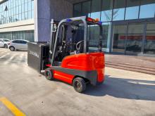Good Efficient Electric Forklifts Low Price