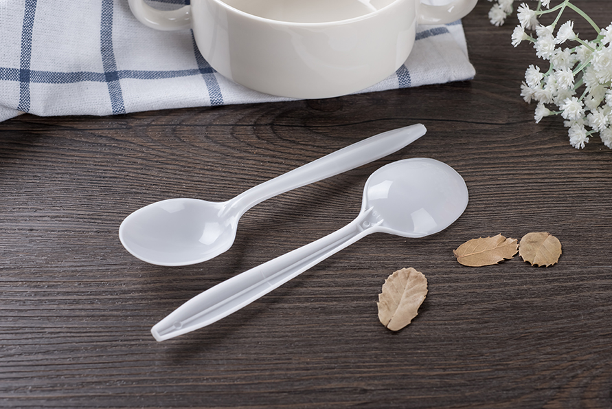 Disposable plastic spoon for takeaway