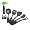 Utensili da cucina in nylon per utensili da cucina con impugnatura in TPR