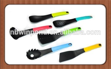 Non-stick plastic kitchen utensils colorful silicone kitchen utensils