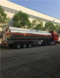 Sinotruk tractor fuel tank semi trailer