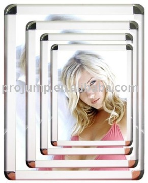 snap poster frame
