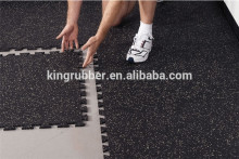 Gym interlocking floor tile