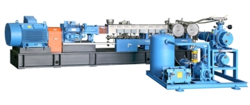 Co-rotating and counter rotating extruder