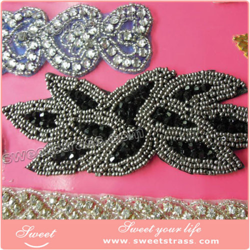 Custom rhinestone crystal beaded appliques supply from factory