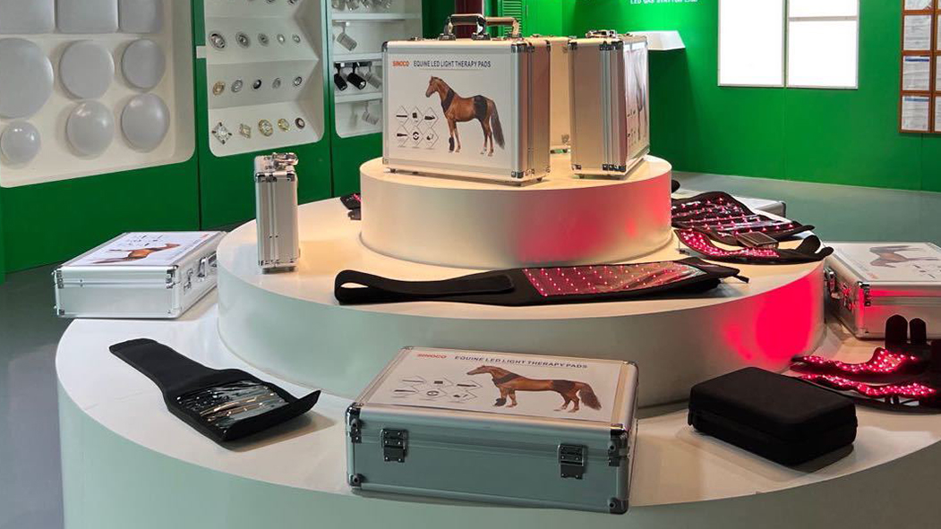 Red Infrared Light Therapy Horse Leg Wrap LED for Dogs and Horses