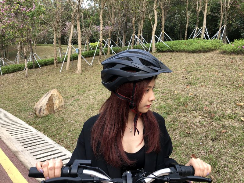Smart LED Warning light Riding Helmet Electric Scooter and Other bike bicycle Or Motorcycles accessories G-FUN
