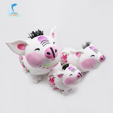 Custom plush pink pig animal feet slipper