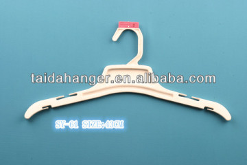 Factory supply plastic kids shirt hangers,plastic shirt hangers,plastic hanger