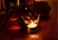 crown shape glass candle holder