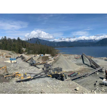 Portable Stone Crusher Machine with Automation and Separators