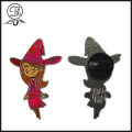 Halloween Mädchen Metall-Emblem pin