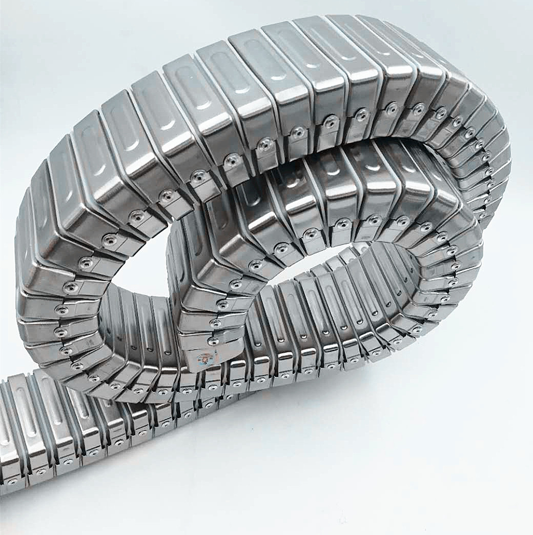 Enclosed Conduit Cable and Hose Carrier for Machine Tools Robots