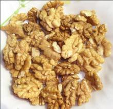 walnut kernel, shelled walnut