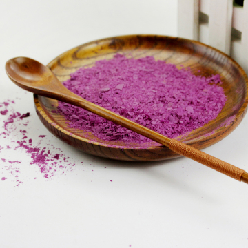Dried purple potato chips powder