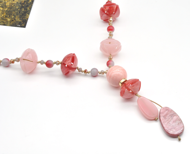 2021 stylish rose red resin seed bead jewelry for women acrylic pink glass bead necklace