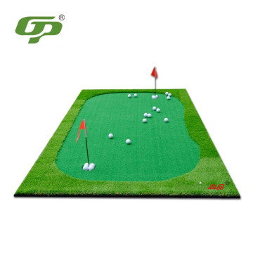 Campos de golfe com tapete verde para golfe ao ar livre