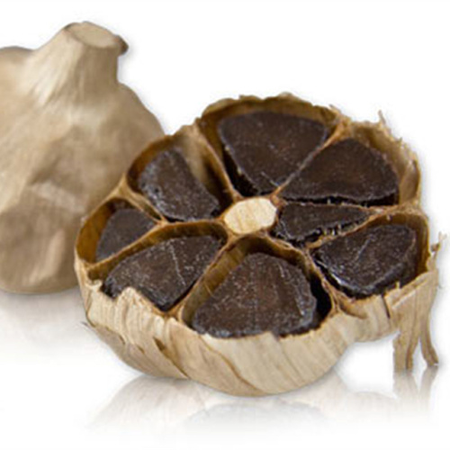 The Peeled Black Garlics Containing Fructose