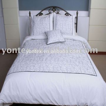 Embroidery comforter