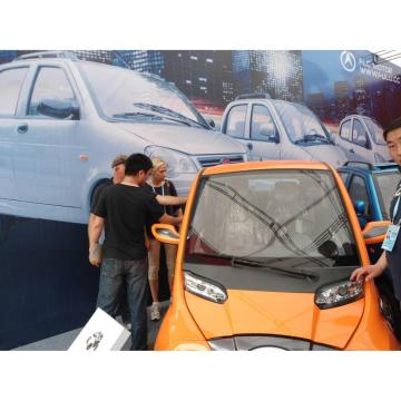 E-car พร้อมระบบควบคุมอัตโนมัติและแบตเตอรี่ลิเธียม