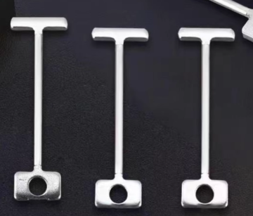 Ceramic tile leveler with matching steel needles