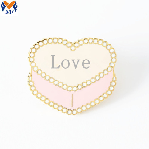 Pin de esmalte duro Art And Craft Cake Heart