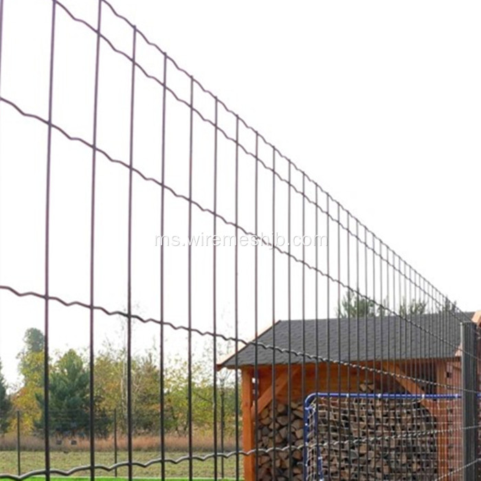 2&#39;&#39;x 4 &#39;&#39; PVC Coated Welded Wire Mesh Fencing