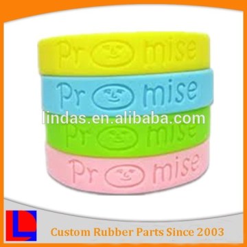 custom silicone bracelets