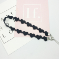 Black Charm Choker สร้อยคอลูกไม้สีส้มสำหรับสุภาพสตรี