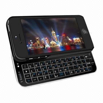 Slide-out Bluetooth keyboard for iPhone 5