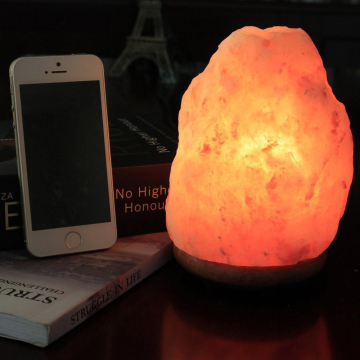 Natural Crystal Himalayan Stone Himalayan Rock Salt Lamp in Pink for Desk