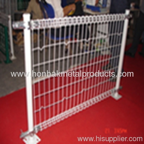 Wire Mesh Post Fences 