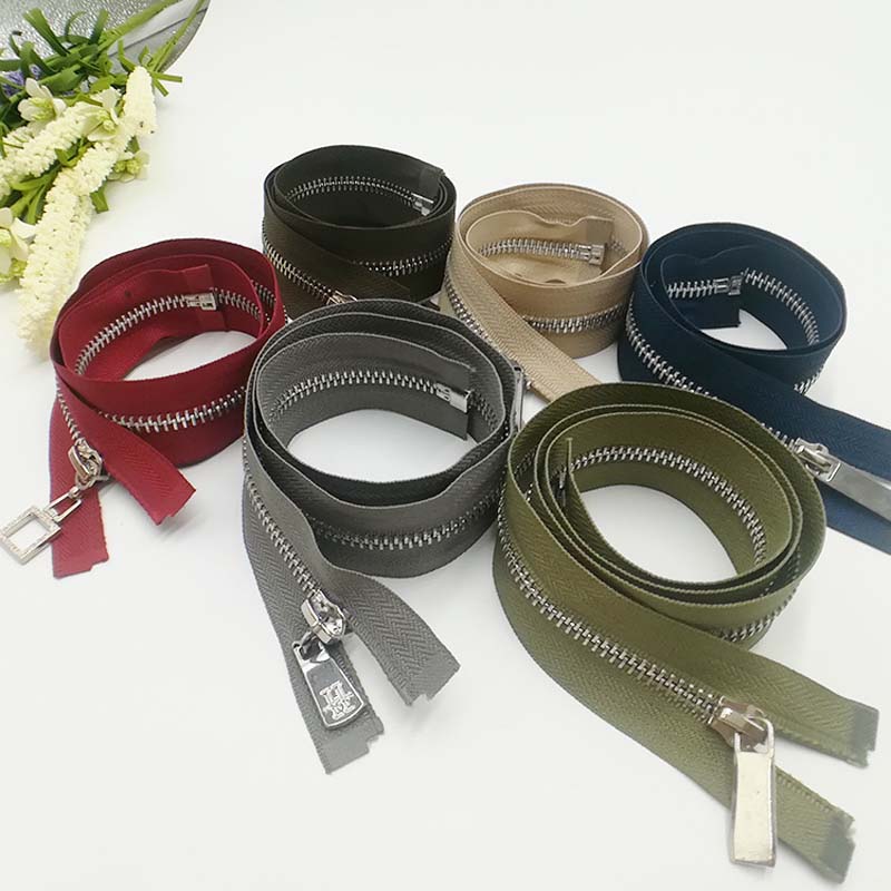 Pretty 10mm zipper slider