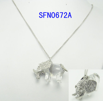 Fashion Jewelry Fashion Moonstone Elephant Pendant