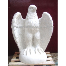 Cinzelando a pedra de mármore da estátua da águia animal para a escultura do jardim (SY-B102)