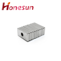 Tùy chỉnh Cube Countersunk Neodymium Magnet Sản xuất