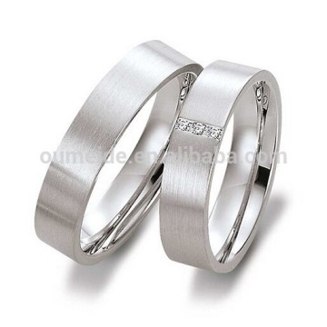 Titanium wedding ring design for couples CZ inlay classic wedding ring designs