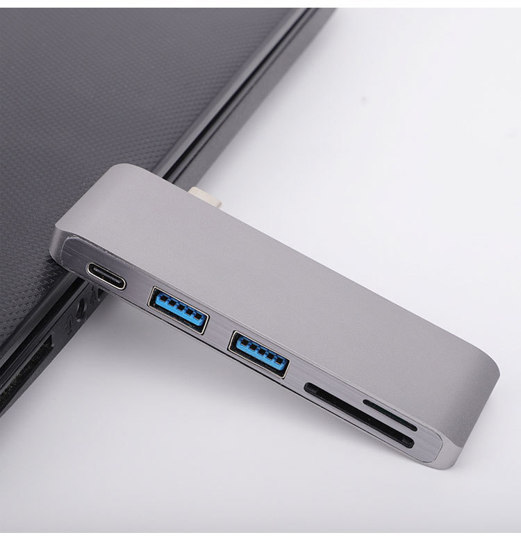 محول متعدد المنافذ 5 في 1 USB C Hub